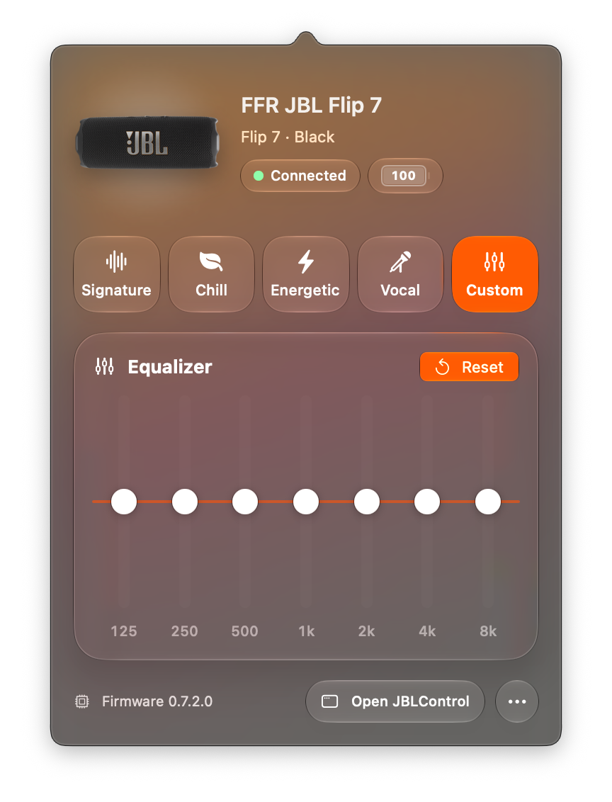 JBLControl's panel on a Mac: a JBL Flip 7, connected, with presets Signature, Chill, Energetic, Vocal and Custom, and the custom 7-band equalizer with its response curve